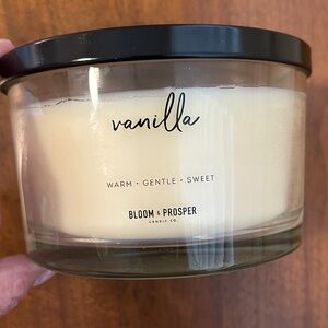Bloom & Prosper Candle Co. Vanilla 5” Diameter 3 Wick